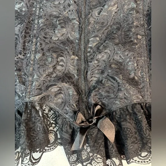 Dream Girl Plus Sized Bustier - Picture 6 of 12